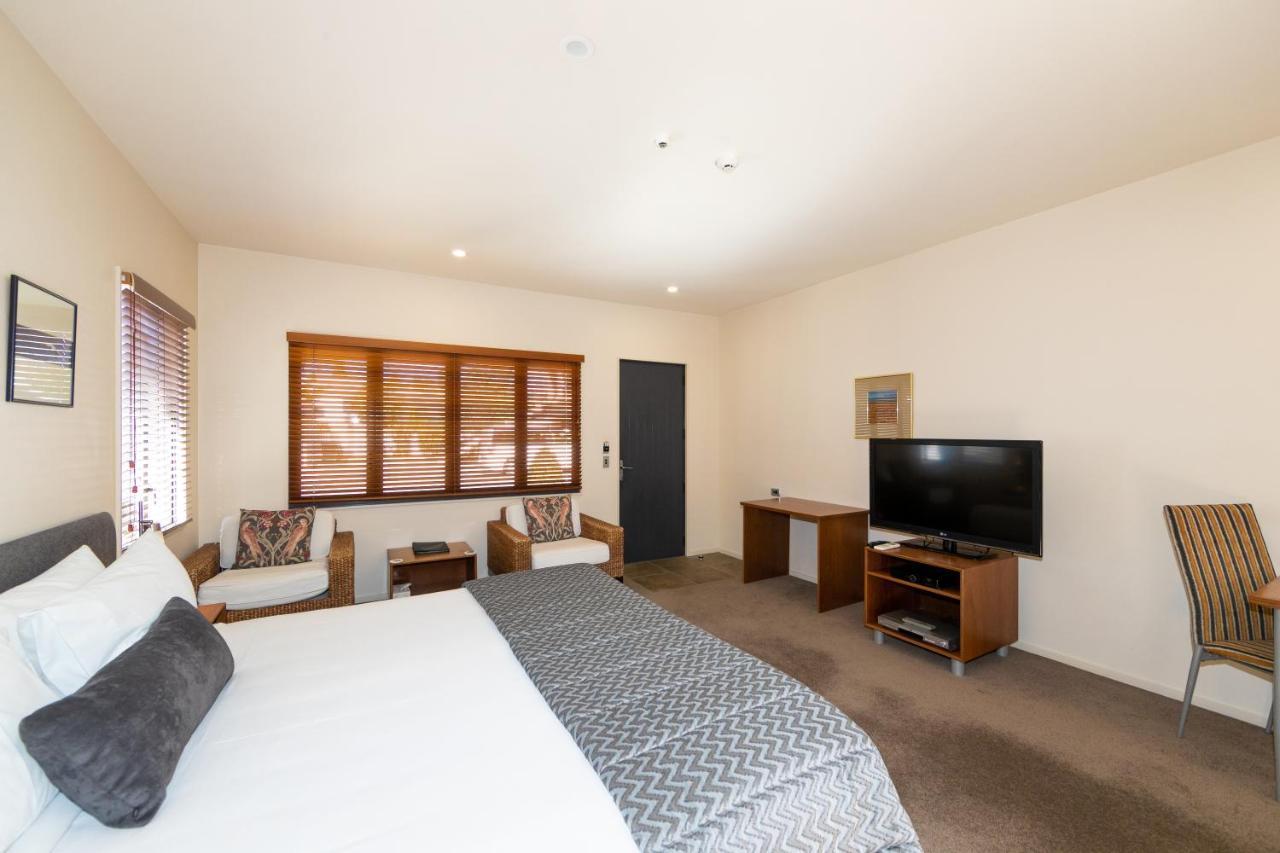 Harvest Lodge Motel Havelock North Exterior photo
