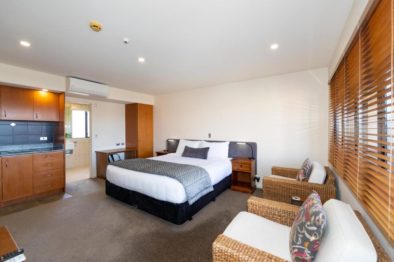 Harvest Lodge Motel Havelock North Exterior photo