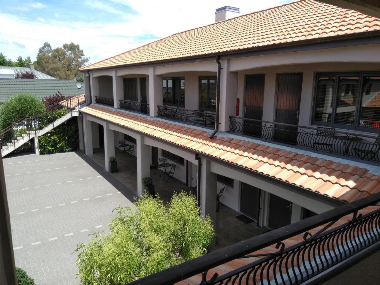 Harvest Lodge Motel Havelock North Exterior photo