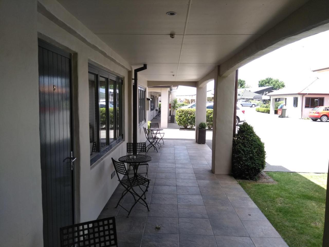 Harvest Lodge Motel Havelock North Exterior photo
